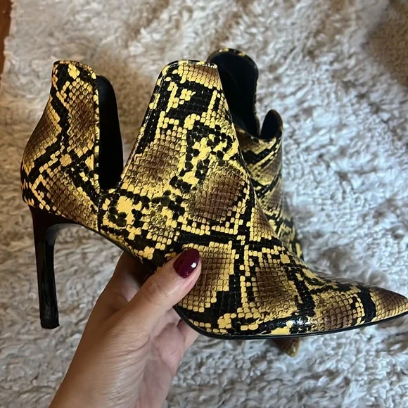 ZARA SKAKESKIN BOOTIES - Picture 7 of 13